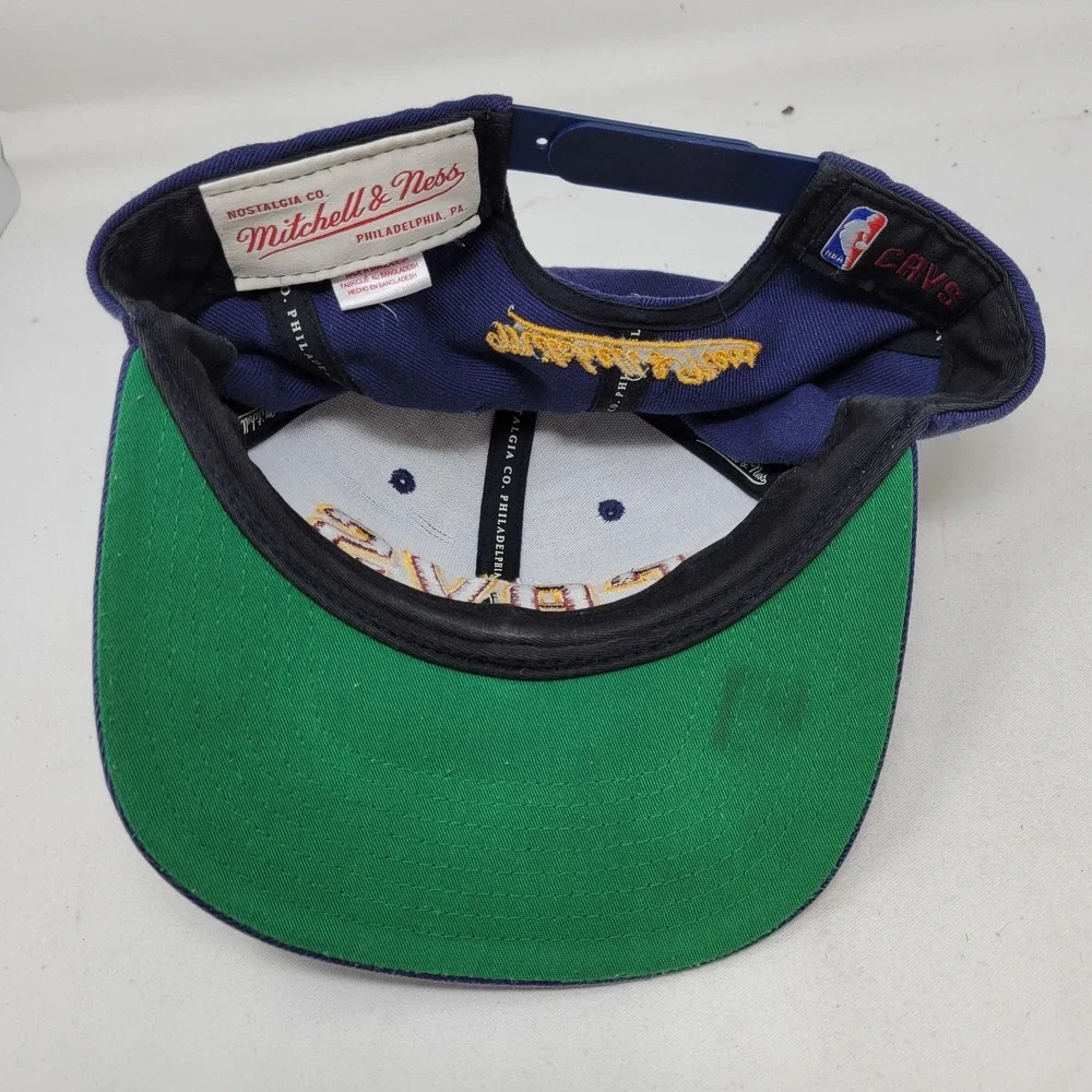 Cleveland Cavaliers Hat Cap Snap Back NBA Basketball Mitchell Ness Mens One Size